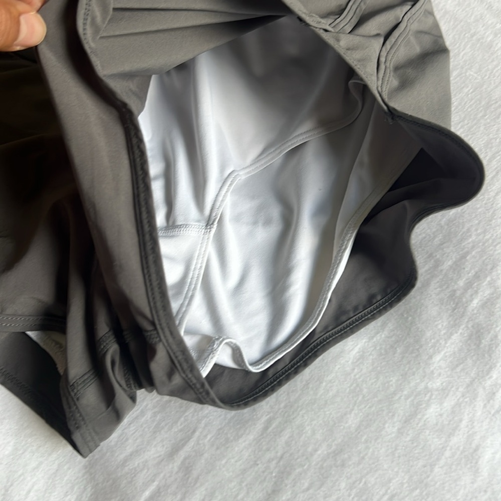 Born primitive running shorts used in kick boxing once but needed bigger size - Picture 5 of 5